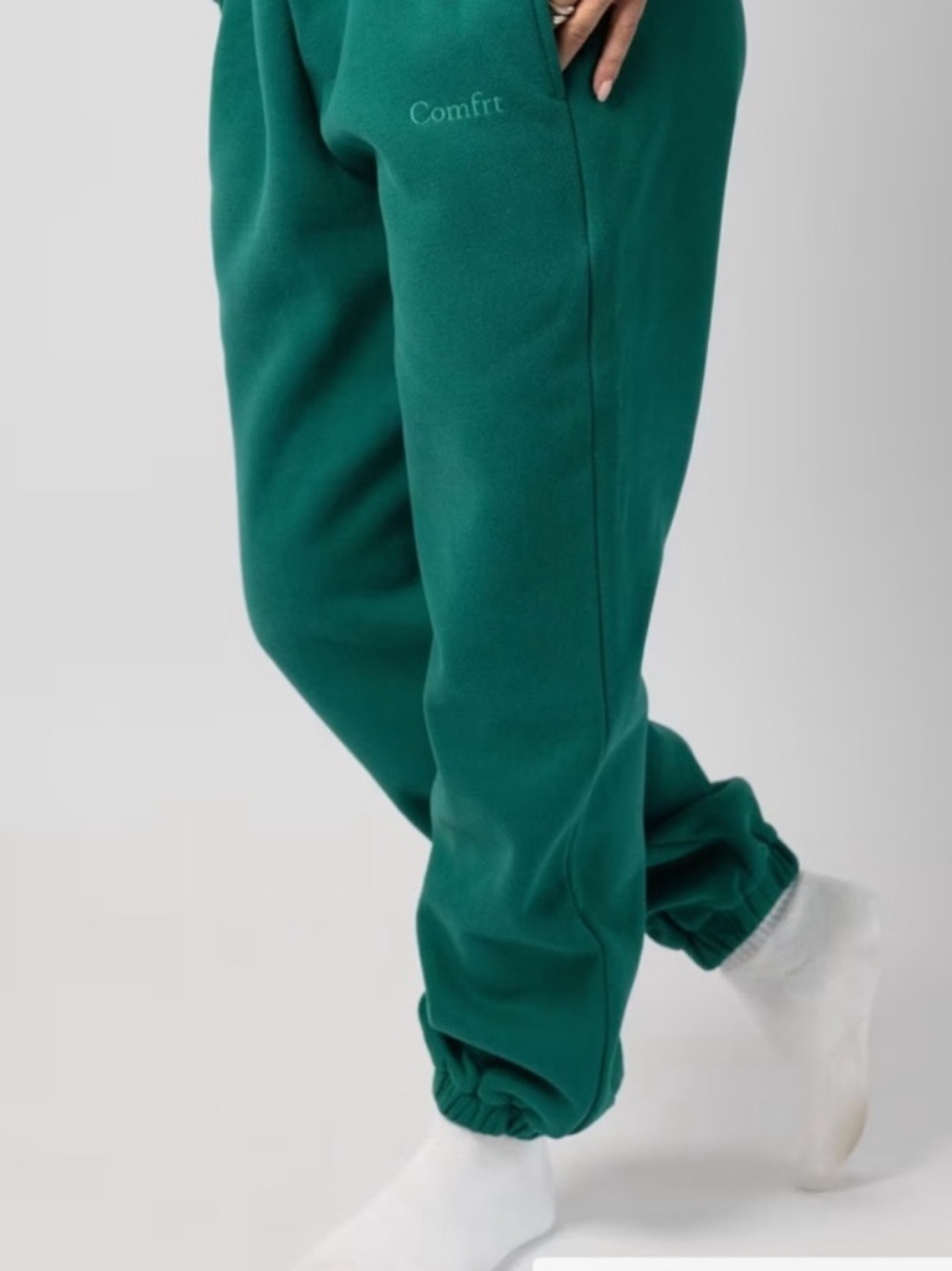 Comfrt Women's Green Fleece Jogger Pants